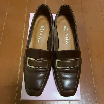 DIANA 브라운 로퍼 버클 포함 22cm