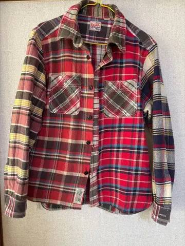 Houston의 체크 셔츠