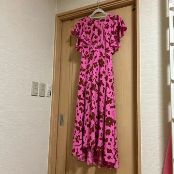 케이트 스페이드 플라워 프린트 반팔 무릎 아래 원피스