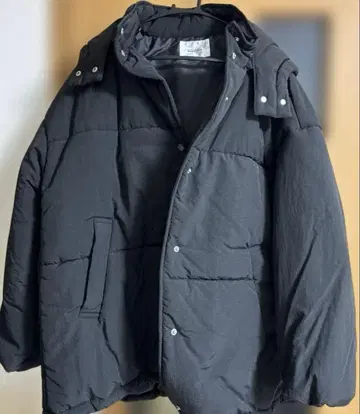 새상품 미사용 NICE CLAUP 미들 페이크 다운 자켓 블랙
