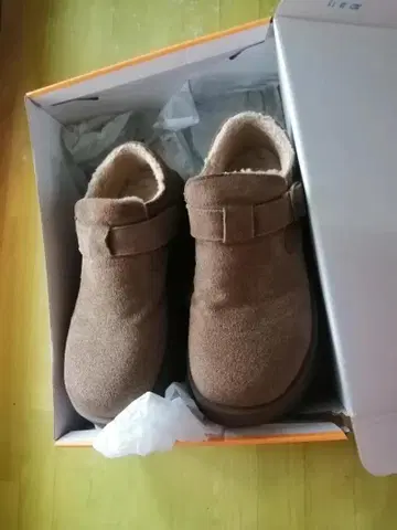 브라운 어그 부츠 퍼 포함