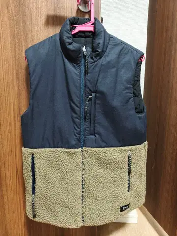 새상품 TAION 타이온 리버서블 베스트 네이비 블랙