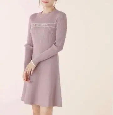 파이핑 로고 니트 원피스 JILL BY JILLSTUART