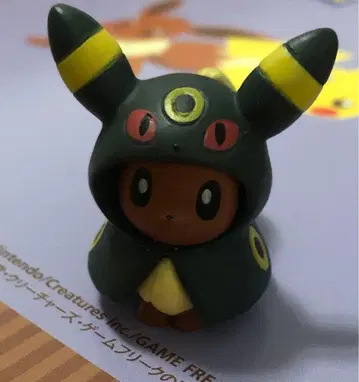 포켓몬 이브이 판초 블래키 가챠 피규어