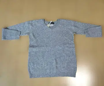 [ 새상품급 ] 36 Quatre-Neuf 니트 스웨터 그레이 캐시미어