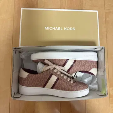 미사용 새상품 MICHAEL KORS 핑크 스니커즈