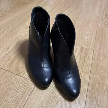 부츠 미사용 새상품 22.5EE