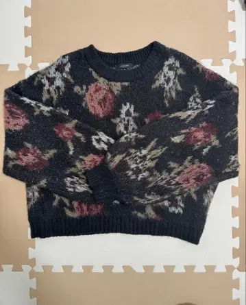 JEANASIS 5G 라메 페더 풀오버 꽃무늬 니트