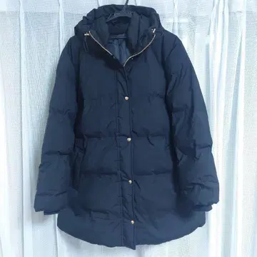 후드 부착 블랙 다운 코트