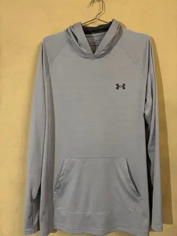 Under Armour 후드 부착 트레이닝복