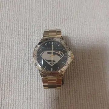 MAN OF STEEL 슈퍼맨 골드 손목시계