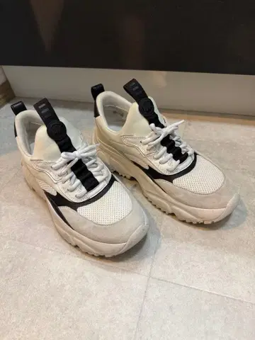 MK 스포츠 스니커즈 화이트/블랙