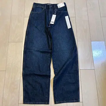 [ 초레어 ] 미사용 새상품 유니클로 배기 데님 와이드 핏 커브 데님