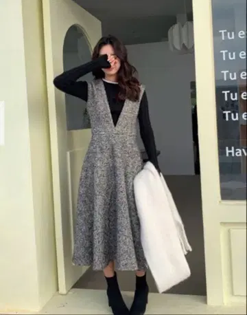 [ 새상품급 ] Birthday Bash 헤링본 오버롤 스커트