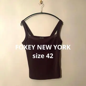 FOXEY NEW YORK 슬리브리스 상의 브라운 빅 스트레치