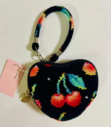 하트형 파우치 체리 도트 블랙 러브리 체리 사이드 파우치