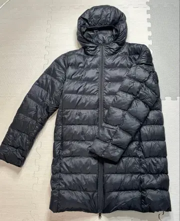 UNIQLO 프리미엄 다운 울트라 라이트 코트 블랙 M 사이즈