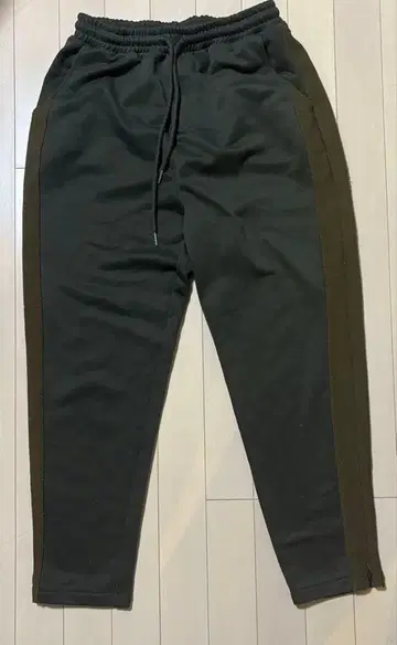 CAMBIO 카키 스웨트 팬츠