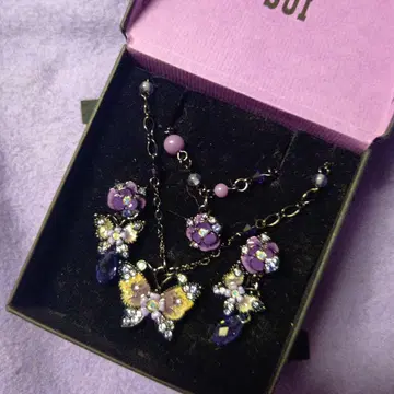안나수이 나비 x 장미 목걸이 & 귀걸이 세트 퍼플 계열 레어