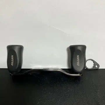 다이와 초대 스티즈 정품 핸들 + 지리온 정품 노브