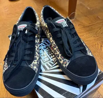 VISION STREET WEAR ADPOSION 레오파드 무늬 스니커즈