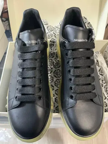 Alexander McQueen 오버사이즈 스니커즈 44