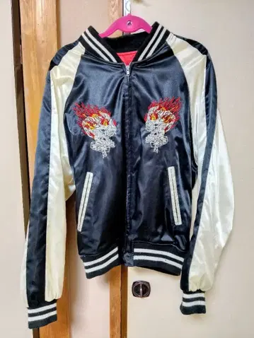 해골 자수 스카잔 블랙/화이트