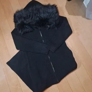 새상품급 Rady 니트 코트