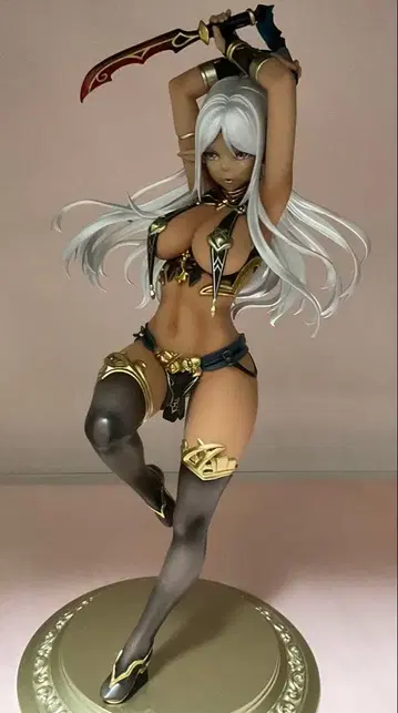 다크 엘프 셰리 에오니움