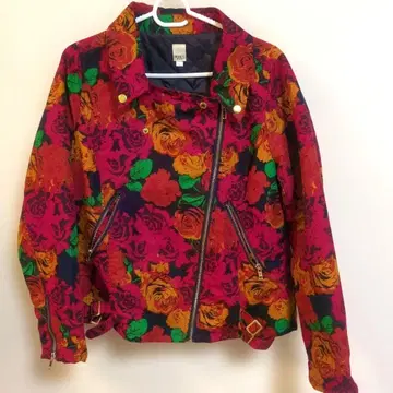 새상품급 HERE'S AVENUE 플라워 무늬 자켓 꽃무늬 아우터