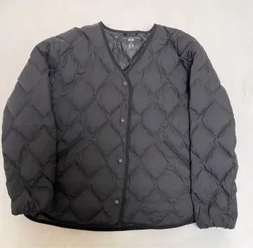 유니클로 라이트 다운 자켓 M 사이즈 블랙