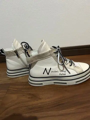 NOUBEL VOUG RELX 스니커즈 24.0cm