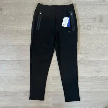 새상품 파이텐 메타 트랙 팬츠 블랙 M