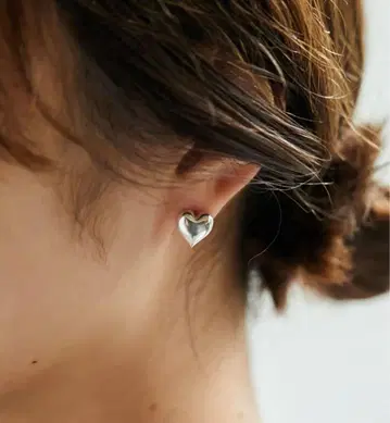 Whim Gazette [ Hoaw. ] Heart 귀걸이 실버925