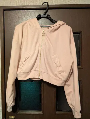 Amavel 토끼 귀 핑크 크롭 후드티 숏 기장