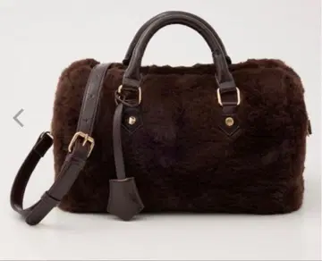 새상품급 리엔다 퍼 백