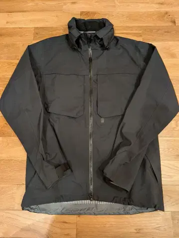 TILAK 티락 POUTNIK 포트닉 CAW 카우 자켓