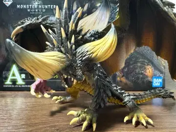 몬스터 헌터 월드 넬기간테 피규어