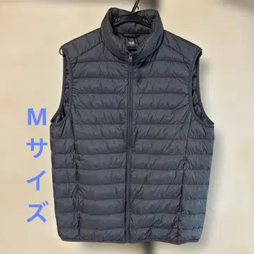 유니클로 울트라 라이트 다운 베스트 M 사이즈
