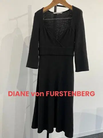 다이앤폰 니트 롱 원피스 슬림 ISSA 런던 폭시