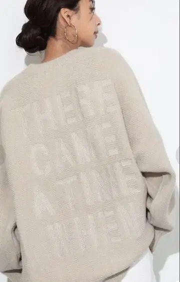 SCOTCLUB (스콧 클럽) 백 메시지 풀오버 니트