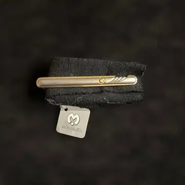 밀라 쇤 스테인리스 넥타이핀