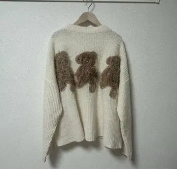 candystripper 곰 자수 니트 스웨터