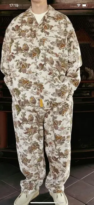 FAT 꽃무늬 긴팔 셔츠