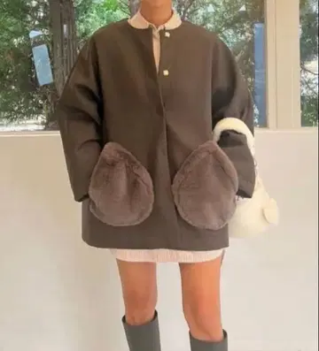 로지몬스터 RISU fur pocket coat 브라운