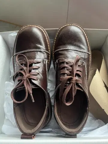 다크 브라운 가죽 캐주얼 슈즈