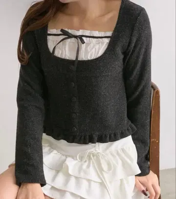 올리브 데 올리브 도킹 풀오버 블랙