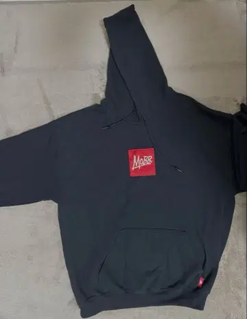 MOBB 후드티