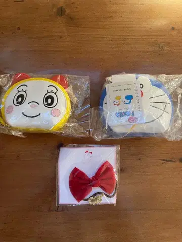 [미개봉 새상품] 도라에몽 도라미 페이스 파우치 로페피크닉