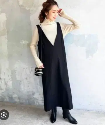 Spick and Span 더블 크로스 V넥 원피스 38 사이즈